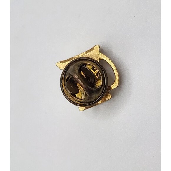 Vintage Beer Stein '73 Lapel Pin Hat Pin Collectible Pin - Picture 2 of 3